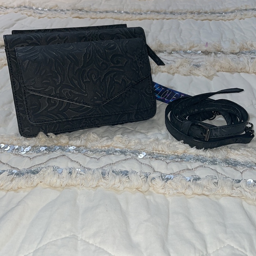 Violet Ray black crossbody (NWT)